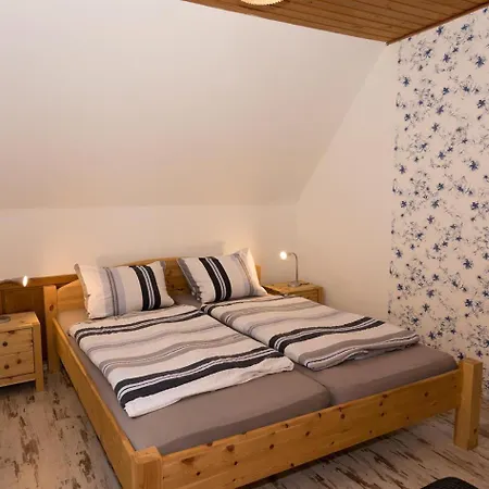 ファームステイ Friesenhof Joens ガルディング